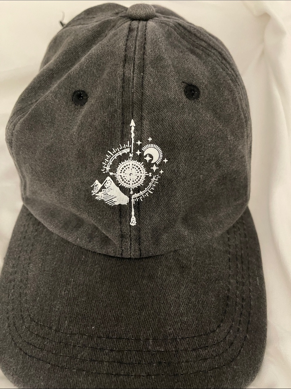 Baseball Cap Embroidered Compass Mountain - Black